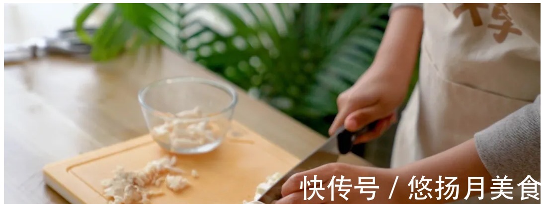 菌菇|冬天干燥宜吃它！一口鲜甜滑嫩，还能提高免疫力少生病！