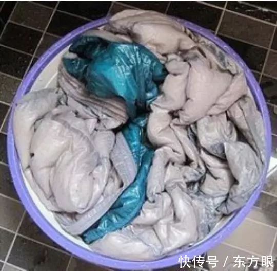 羽绒服怎么洗？学会这“4招”，方便又快捷，不伤衣服还省钱！
