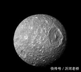 精选一组宇宙大图;地球最美极光图、宇宙有中心吗?