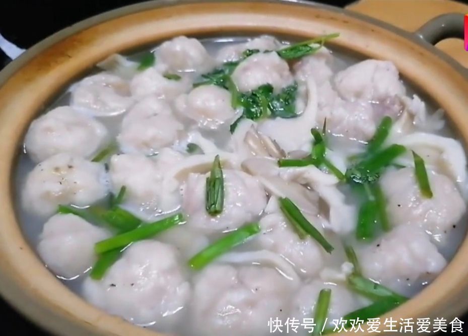 轻食晚餐必备这道汤,常吃减肥轻身,精神好,皮肤白白净净
