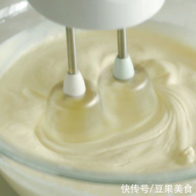 冰淇淋|你做的桃气奶酪冰淇淋,和饭店大厨相比,只差这一步