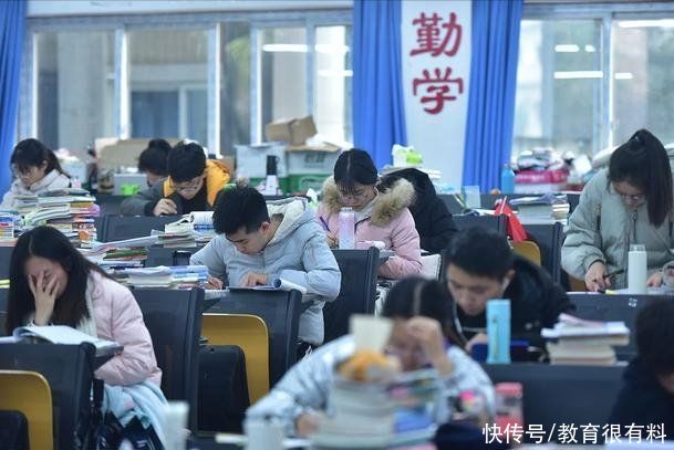 考研趣事：中科大软件学院400分以上300多人，中大却爆冷