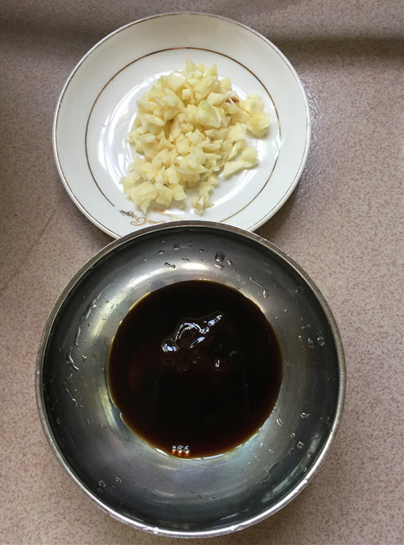 不管炒什么青菜,下锅多加“这1步”青菜不变黑,吃起来特别嫩!