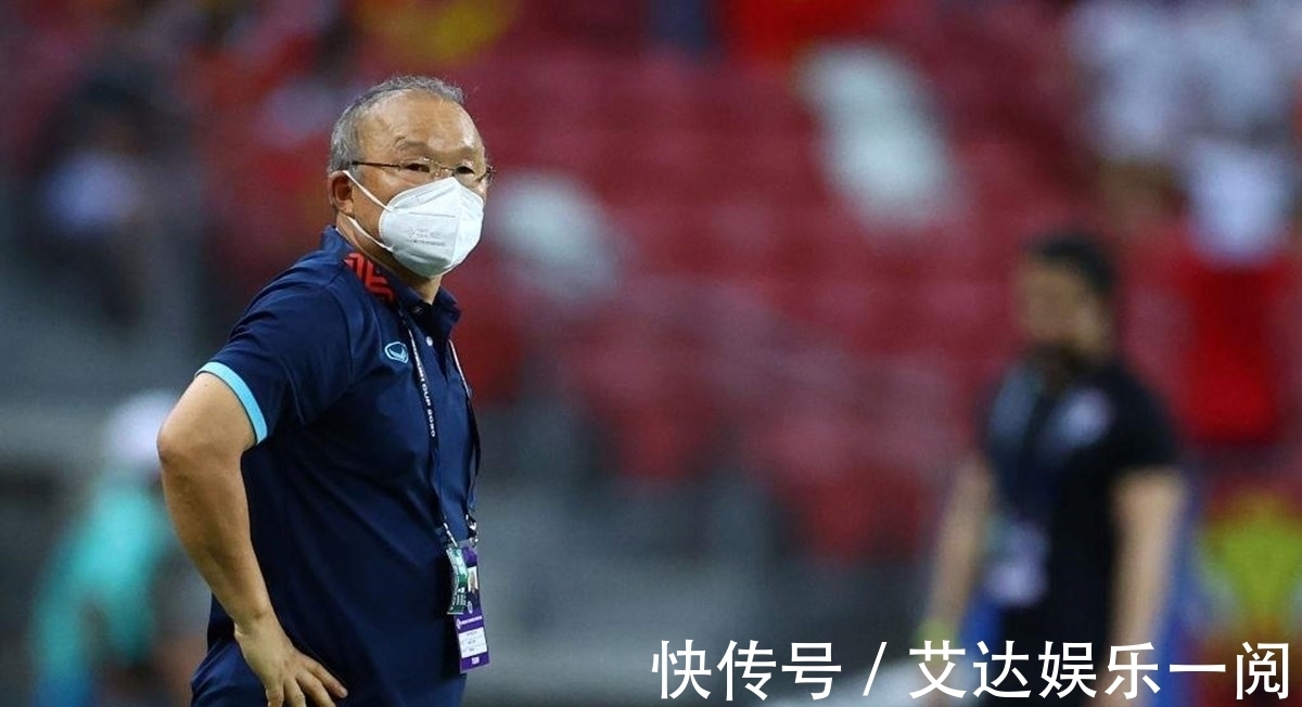 12强赛|官宣!国足12强赛对手迎来变动,4名亲信遭解职,主帅彻底被架空