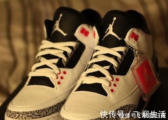 冠希哥 美国有个牌子叫AJ,德国有个牌子叫三叶草,中国有个牌子叫……