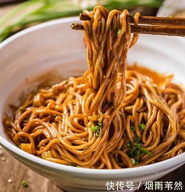 那些最难吃的6大地方特色小吃,名气还很大,你旅游吃过几样?