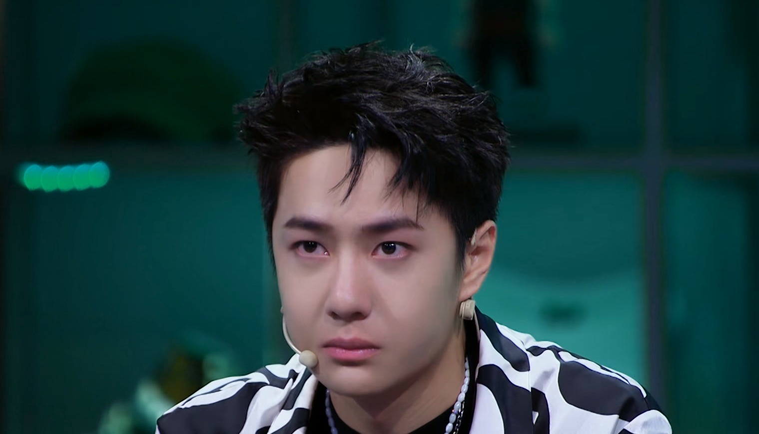 8.9分,全網(wǎng)熱度第一!《街舞》連播四季,為何還能成“王炸”?