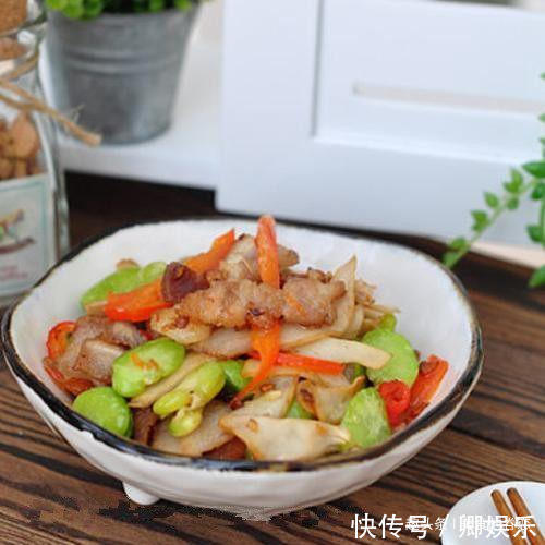 家常菜:干锅莲藕鸡,鲜蔬小炒肉,红烧鲤鱼,菠菜羊肉