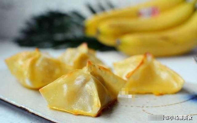 黑暗料理|馄饨煮着吃太单调，教你一个新做法，一口下去爆浆流汁满口香