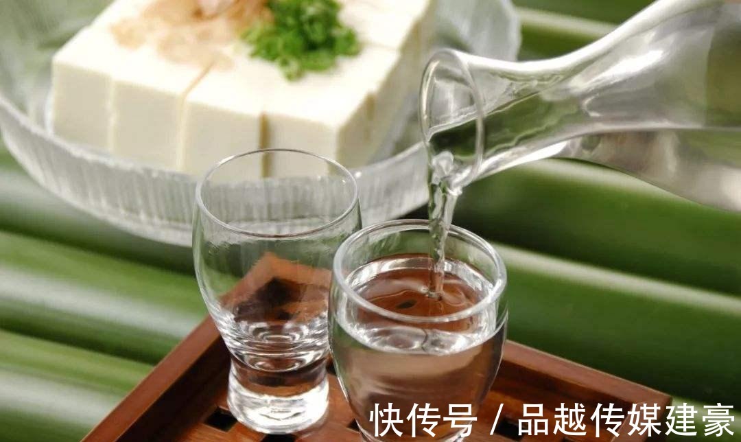 养肝护肝|上厕所时有这3个现象，表明你肝不好，快来看看