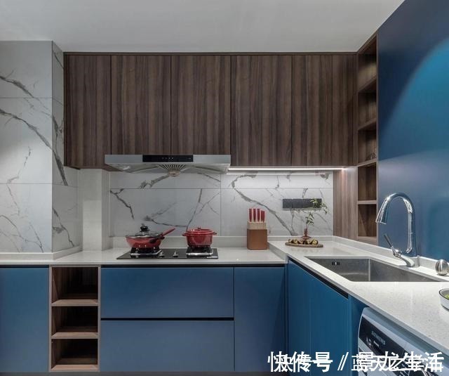 大理石板|从前并不觉得白色系装修有多好，看到这套，才发现可以这么高级！