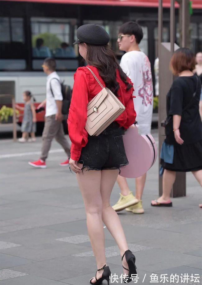 短裤|将“短裤”穿出花样,着实没少下功夫,同样别忽视了一个细节!