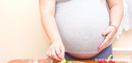 宝宝们|90后孕妈一胎生俩娃，家人高兴迎接双胞胎，医生竟然说不是双胞胎