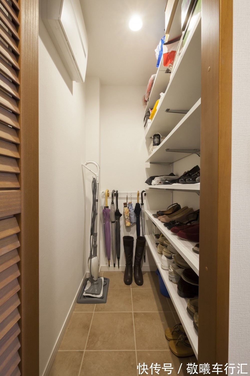 挂杆|看了日本人的玄关设计,我发现了无数中国家庭的通病