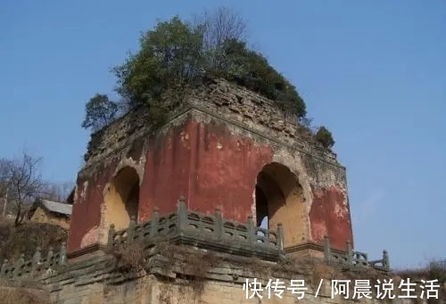 徐霞客|景致记录：在武当山，徐霞客费尽心思讨要榔梅果，想送给重要的人