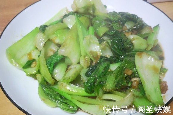 多春鱼|朋友来家做客，我做8菜1汤招待，引众多网友点赞评论太丰盛了