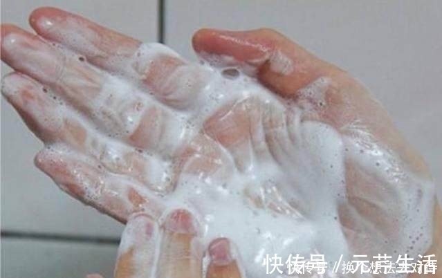 手工皂|洗脸是用洗面奶好还是香皂好?原来大部分人都错了,难怪皮肤不好
