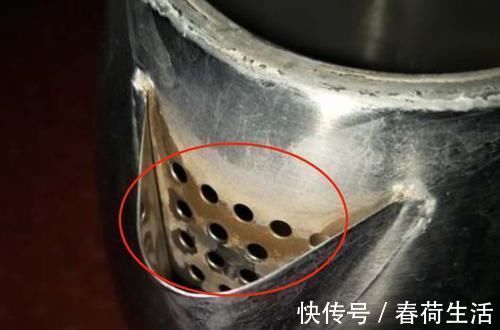 电热壶|电热壶用久了水垢多把它切成片扔进去煮一下，水垢自己就掉了