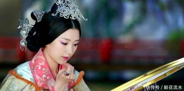 当上皇后|不被皇帝所爱的皇后，却因一点特质，感动了宠妃和庶子
