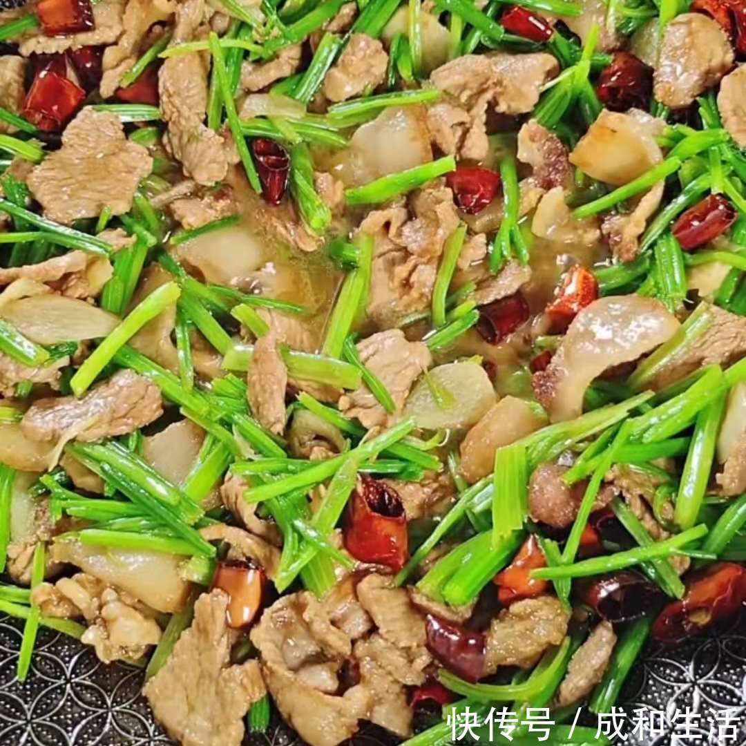 美味|教大家做美味的家常菜，红烧肘子肥而不腻，家人喜欢
