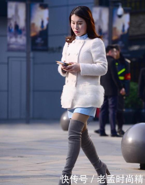 街拍：深冬时节百搭的高跟长靴, 非常适合30以上“辣妈”穿, 彰显气质!