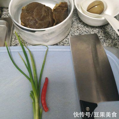 牛腱|米饭只配一碗饭，我也会选感恩节美食：电饭煲卤牛腱子