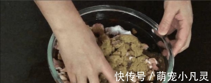 灌好香肠后，最忌直接晒，多加这一步，腊肠鲜香入味，营养不流失