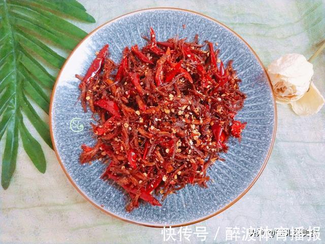 解馋|鸡胸肉别做老一套了，分享4种做法，好吃解馋，家人都爱吃