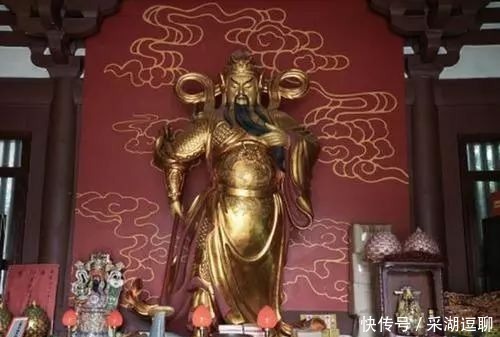 三国演义|貂蝉被曹操所俘,转手赠与关羽后,次日却自我了断真相到底是?