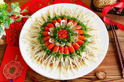 花甲|年夜饭的压轴菜,几样简单一蒸,“花团锦簇”端上桌,团圆又喜庆