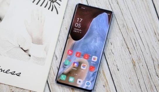 烟熏妆|人美景美？OPPO Reno6 Pro轻轻一点就成大片，这些玩法更有意思