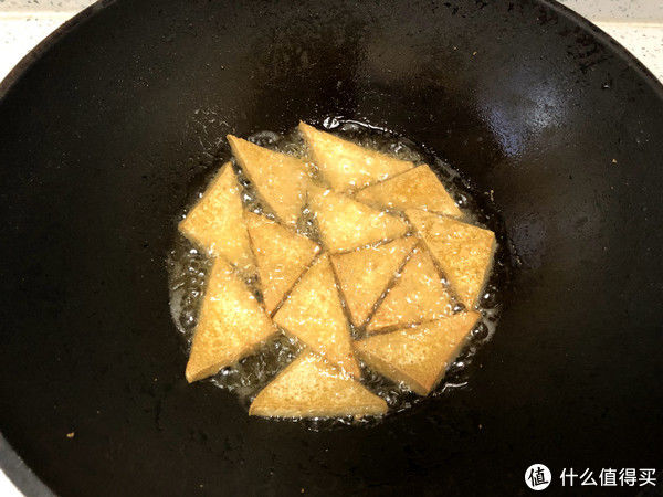 好吃|家常豆腐这样做才正宗,外香里嫩,好吃又下饭,比大鱼大肉香多了