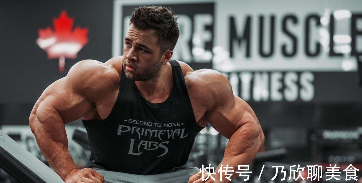 平板凳|不要把卧推练歪了这样练卧推才能把胸肌真正练大