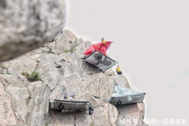 厕所|世界上最危险的酒店,床安在千米悬崖上,想上厕所怎么办?