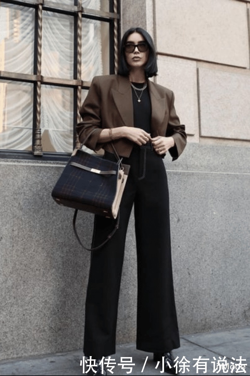 搭配|别再穿“打底裤”了,现在流行“裤子+靴子”!保暖又显瘦!