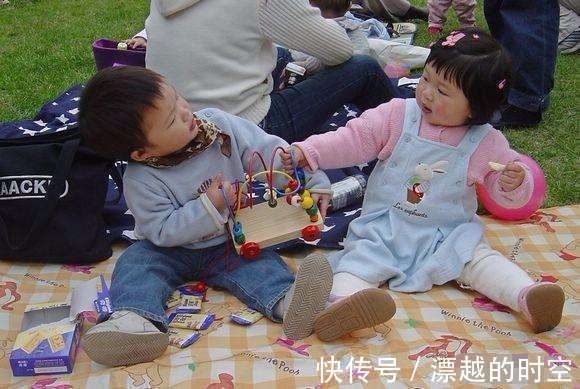 门锁|女儿和侄子抢玩具,侄子骂了女儿三个字,我赶走母亲怒换门锁