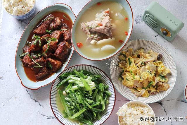 结束房贷的日子，伙食吃得很丰盛，顿顿有荤菜，真满足