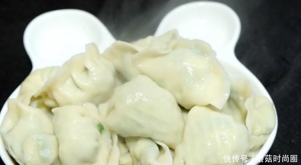 韭菜鸡蛋馅|这个馅的饺子太香了，我这个做法只有少数人知道，不出水味更美！