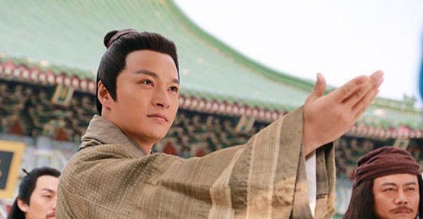 射雕第一圣人,到了神雕却变成了猥琐的普通人,为何反差这么大