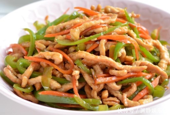  家常菜|肉丝滑嫩，青椒爽口，百吃不厌得家常菜，孩子最爱吃了呢