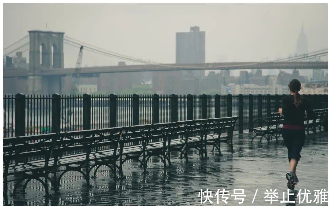 关节|这些事比跑步更伤膝盖,有人却天天做