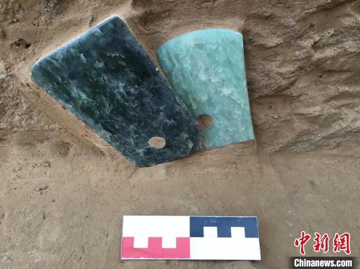 玉器#【母亲河畔的中国】神木石峁遗址：距今4300多年，专家赞其有“五宗最”