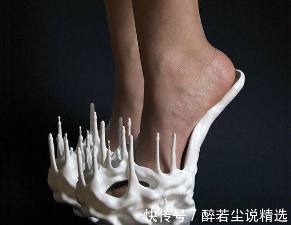 高跟鞋|穿这样的高跟鞋走在街上确定不会被认成奇葩,外国女星竟然天天穿