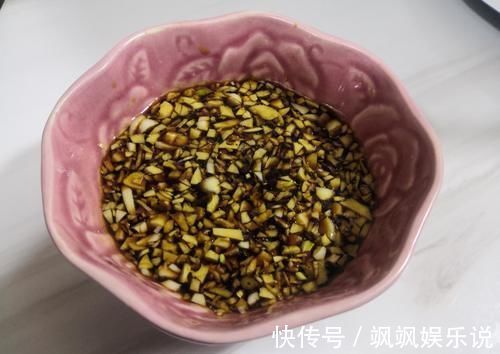 这道菜，年夜饭上每年都得有，寓意团圆，外酥内香，全家都爱吃