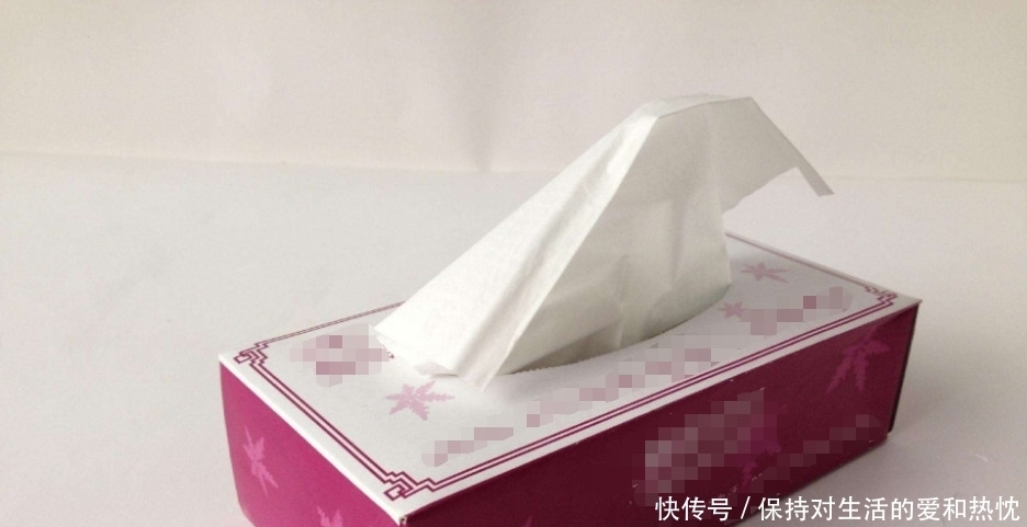 我们的生活|买纸的时候别只看颜色，黄色纸不一定是纯天然，也可能是这样做的