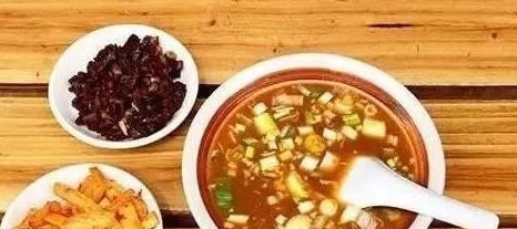 被南方人多次吐槽的4种美食,北方人却津津有味,顿顿吃