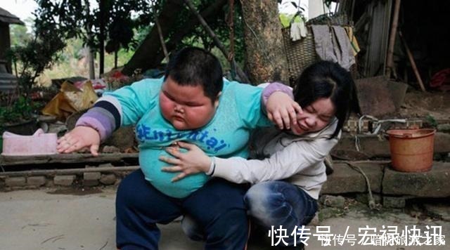 家长|想让孩子“高人一等”,从3岁开始补钙,如今8岁成全班“最矮”