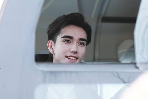 《创4》选手和马退赛后人气飙升,被指与王晨艺都靠饥饿营销出圈