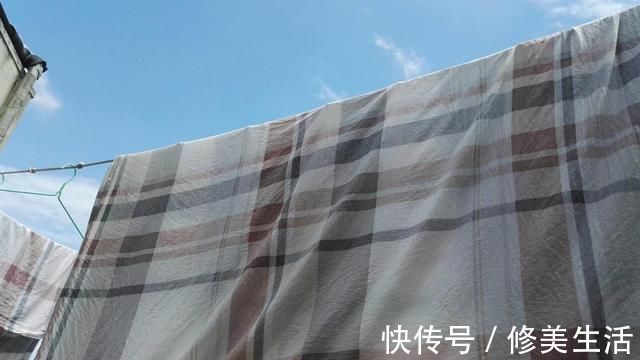 人在床上时间最久了,床单卫生格外重要,怎么洗干净