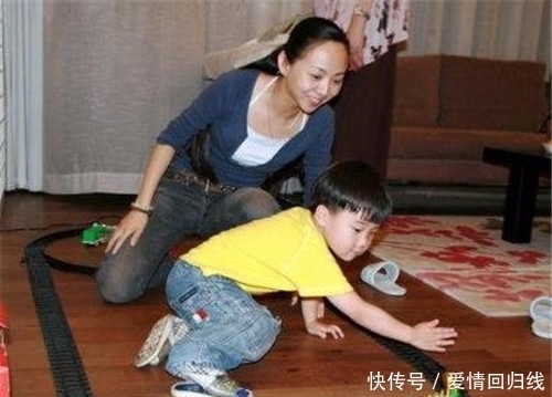 15年前,那位靠《千手观音》火遍全国的聋哑人邰丽华,现生活幸福